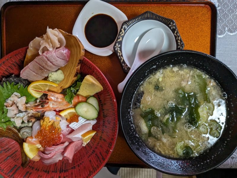 活魚村海彦の宗像きらり丼